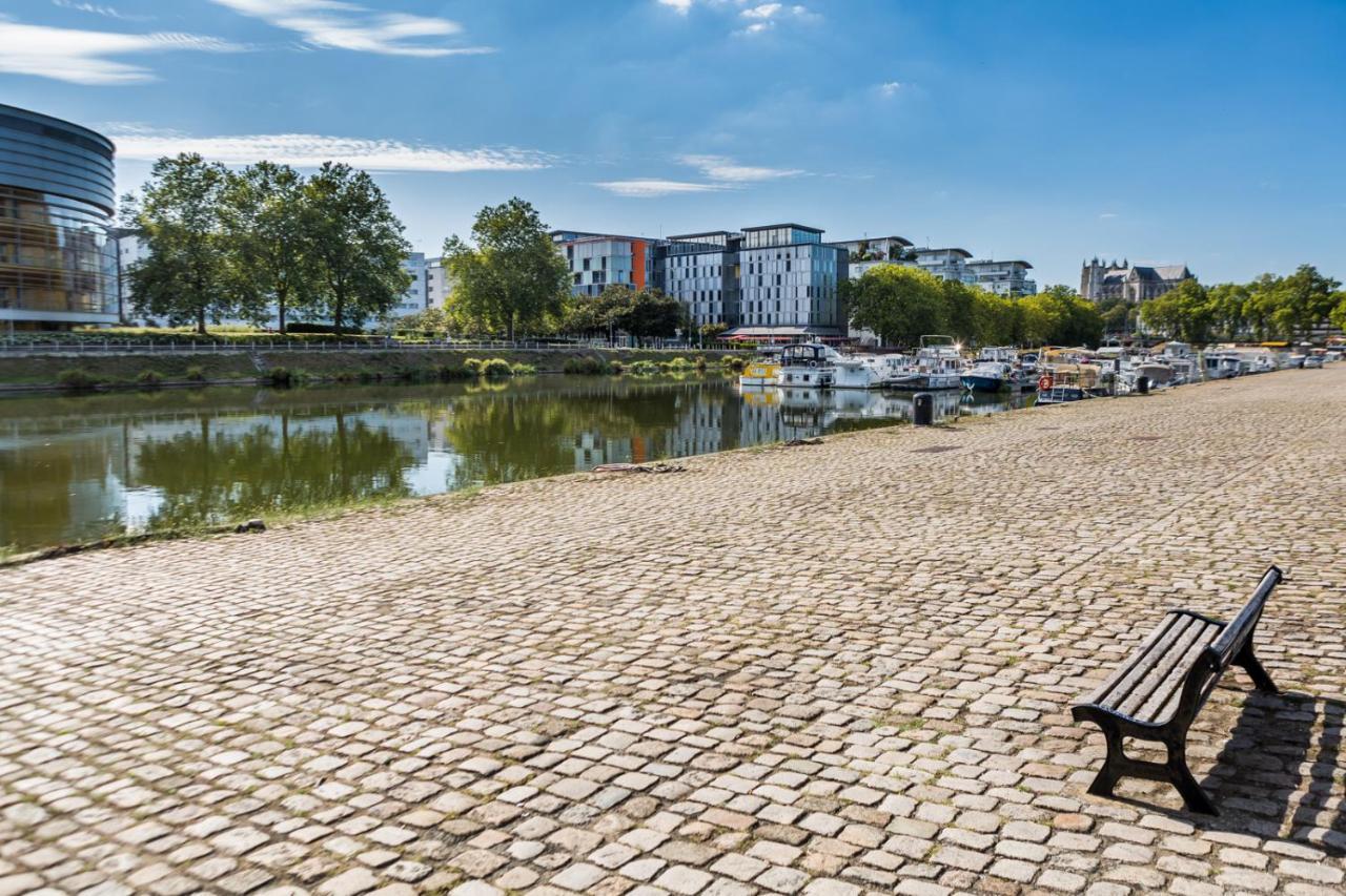 L'Idylle : T2 De Standing Avec Parking - Gare/Cite Des Congres/Lieu Unique Nantes Exterior foto